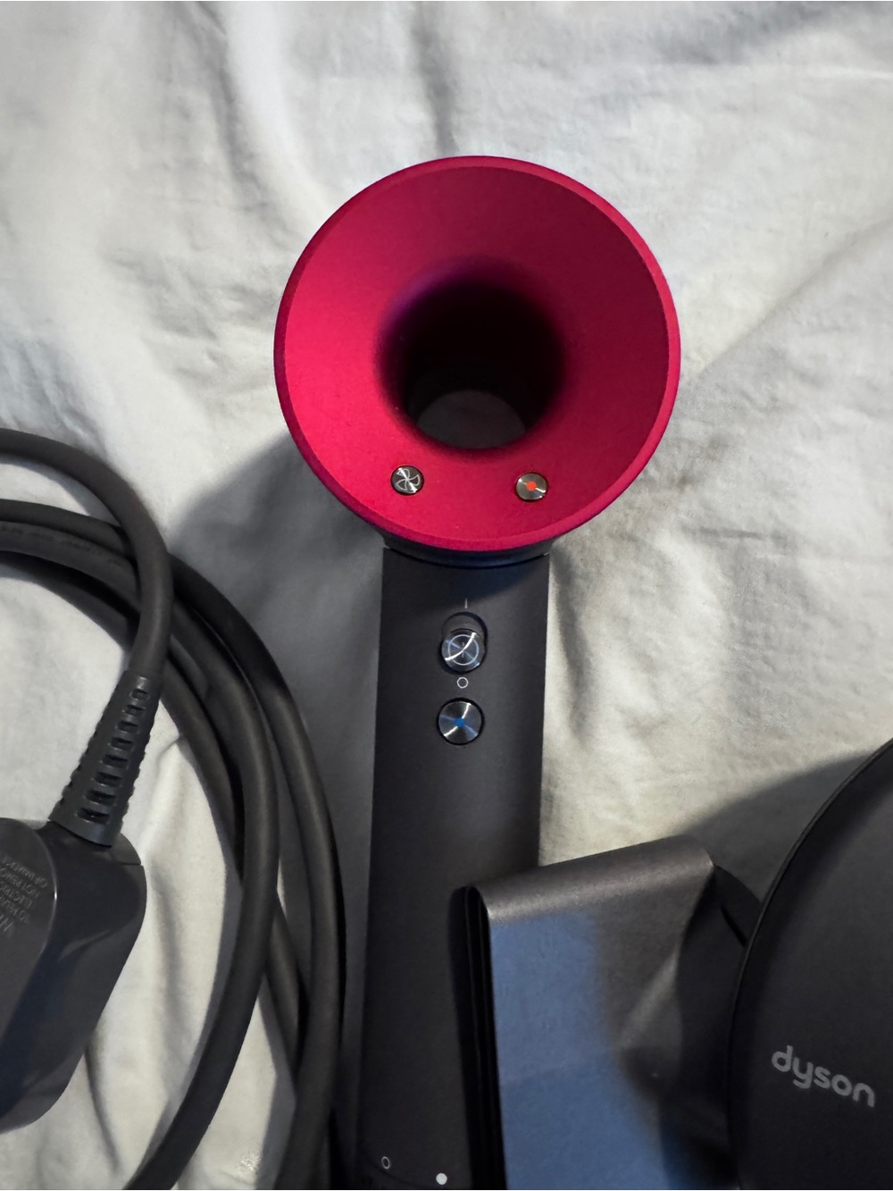 Dyson hair dryer in Iron/Fushcia 3 attachments